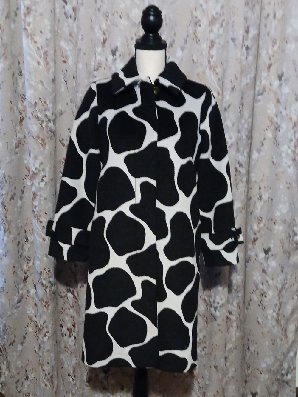 Ann Taylor Black and White Patterned Coat